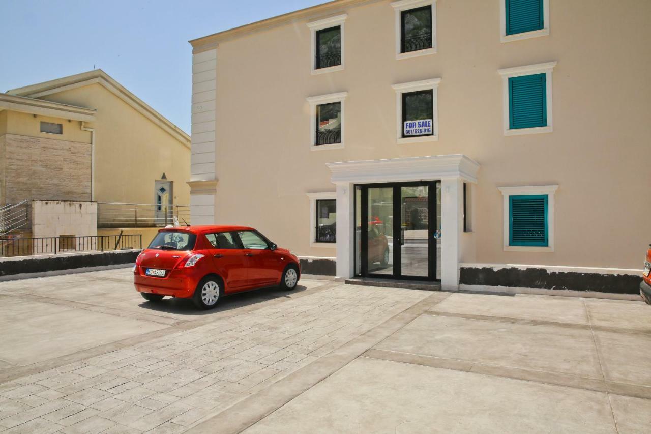 Apartment Funny Kotor Exterior photo